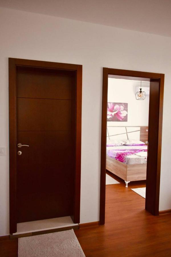 Casa Nita Apartment Ulcinj Bagian luar foto